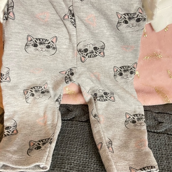 Adorable “Meow or Never” set 6 mo baby girls’ - Picture 2 of 3